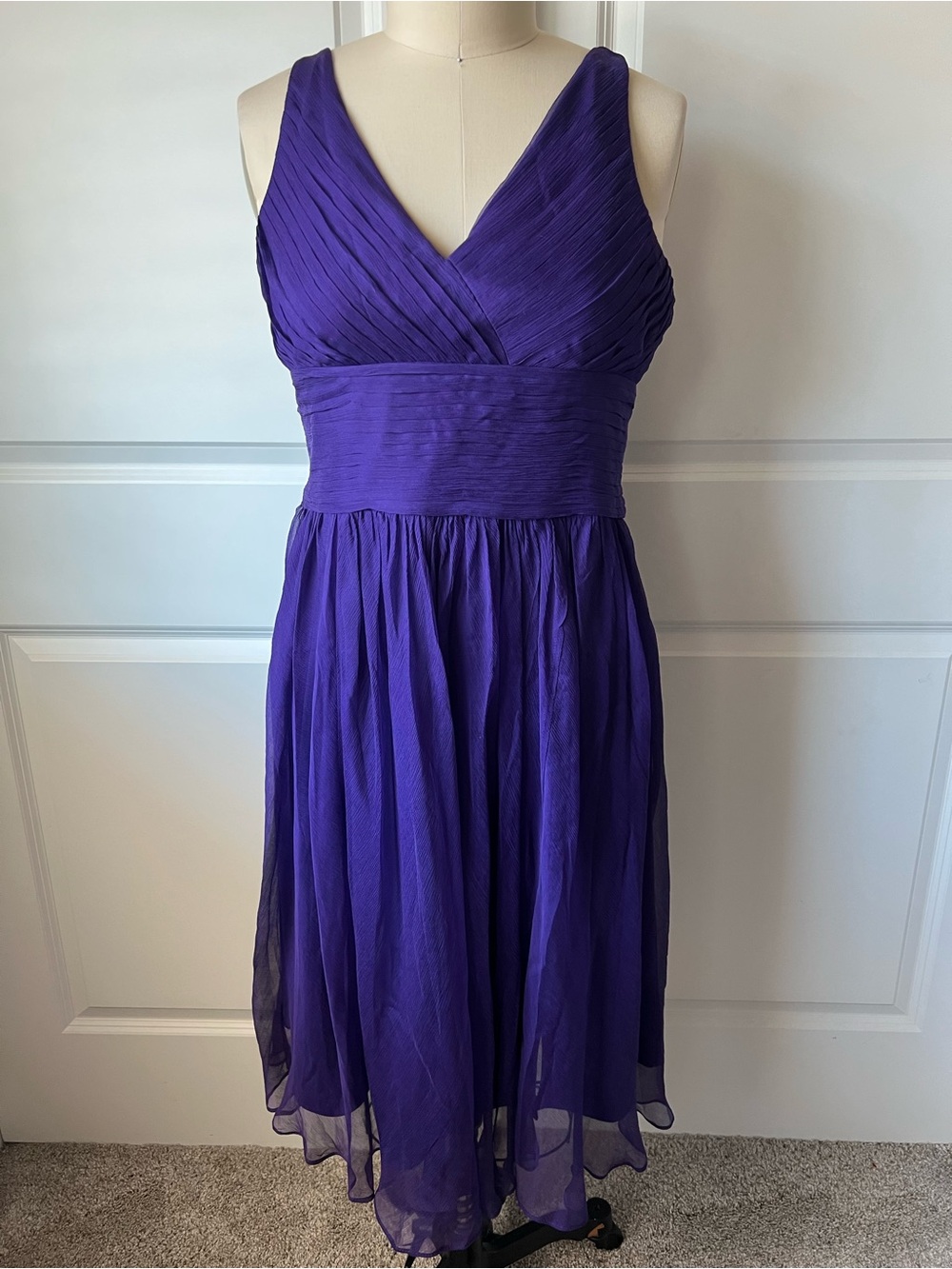 New Purple V-Neck Sleeveless Dress